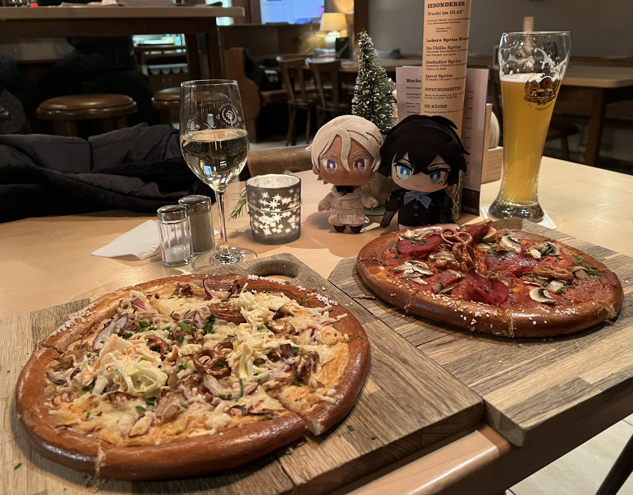 Nici💜💙ニキ on Twitter "Brizza = Half Brezel, half Pizza 🤤 And Chibi