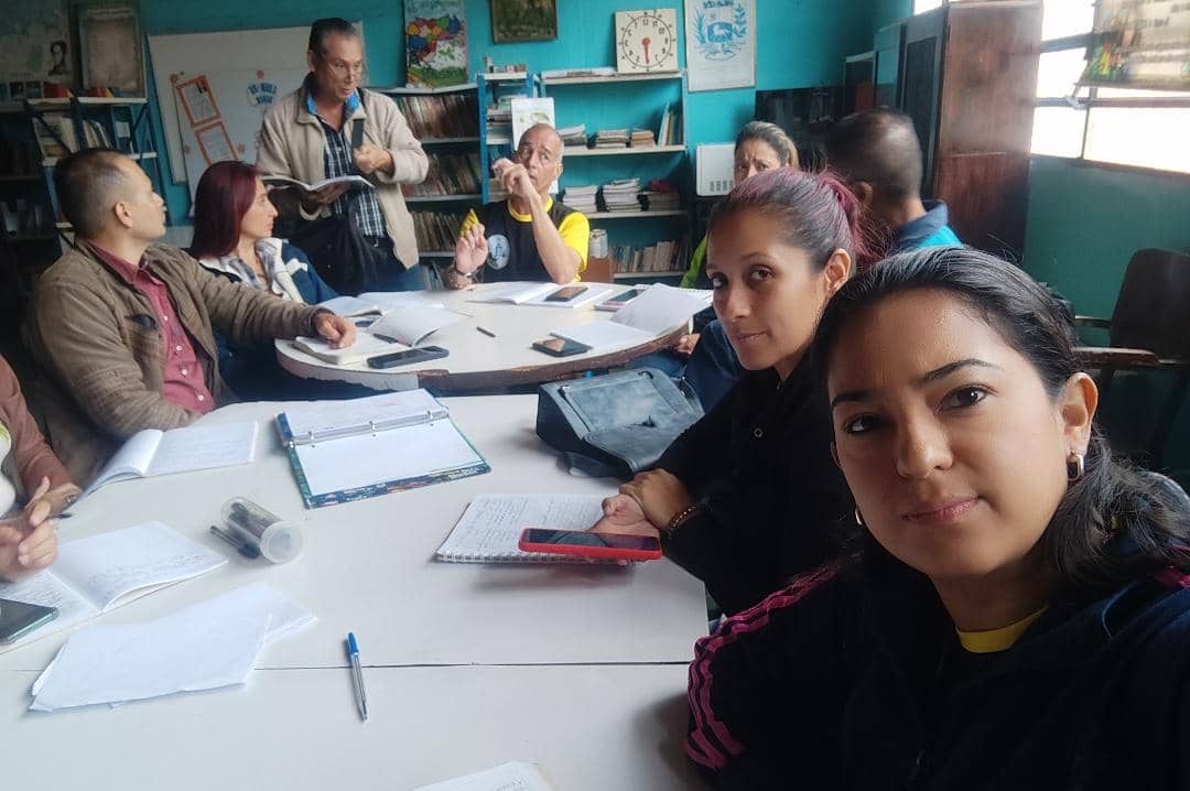 DorisJi32185292's tweet photo. Gabinete de Educación Capacho Viejo y Capacho Nuevo
 @MPPEDUCACION @_LaAvanzadora @yelitzePSUV_  @DGEFDMPPE https://t.co/PkXjPlXCvF