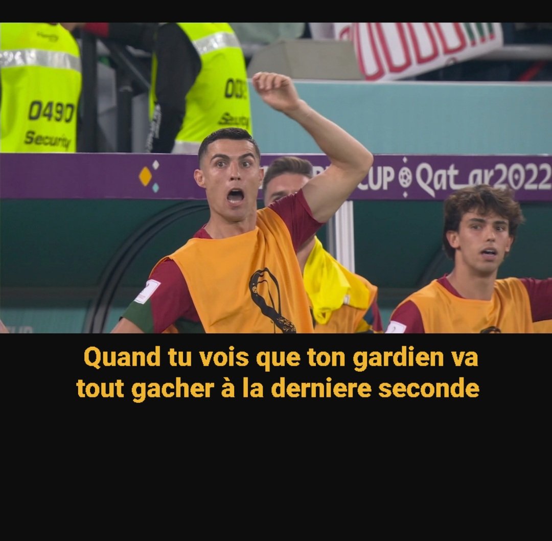 PrgmtsmTrck's tweet photo. #GHAPOR 😂😂 @Cristiano almost 3-3 cc @AyewAndre https://t.co/vBeq5jmtm0