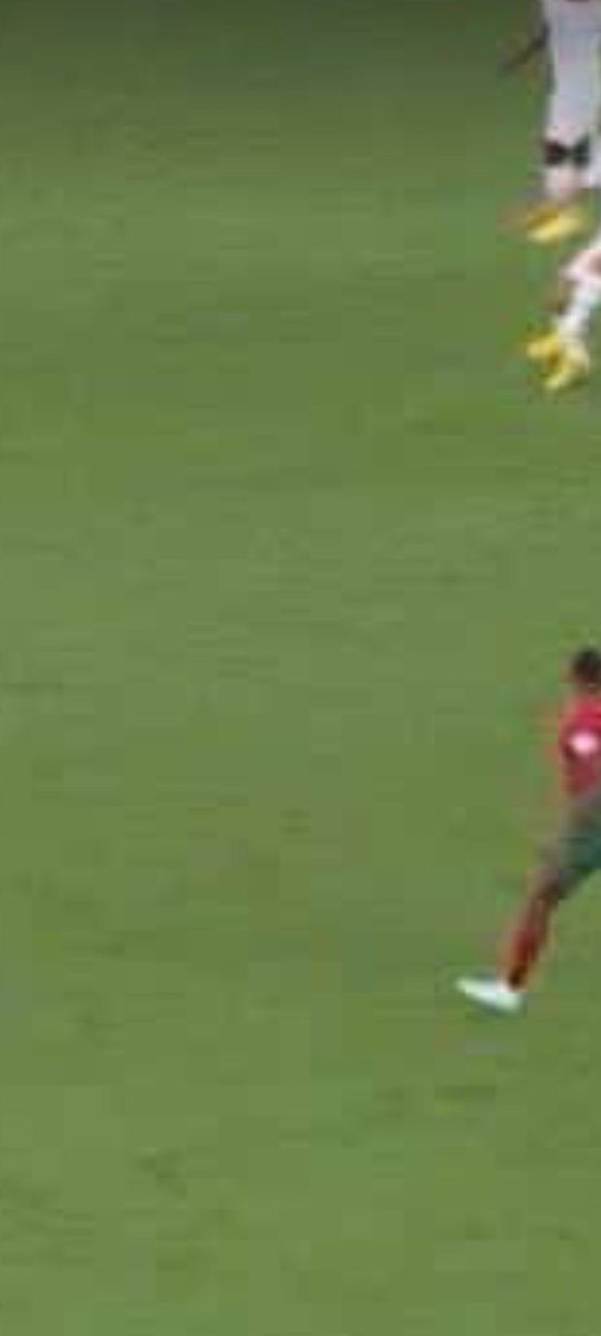 StrangerKojo's tweet image. How is this not an offside...No VAR check here too