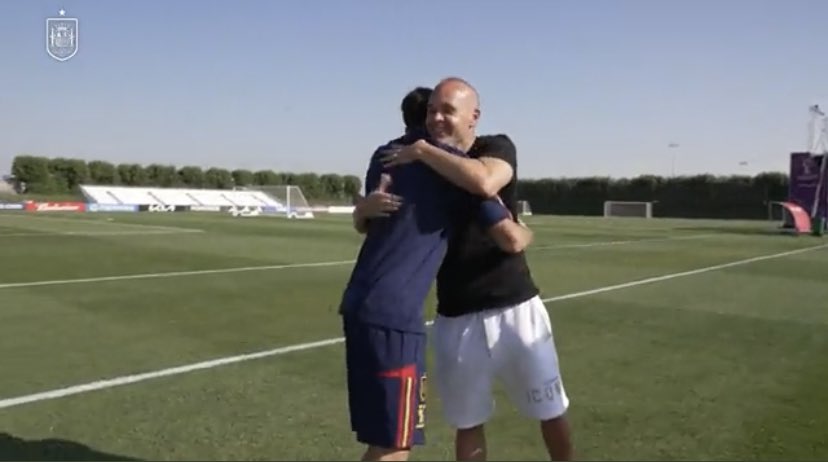 gutiifcb's tweet photo. LA FOTO QUE TODOS QUERÍAMOS VER.🥺😍 https://t.co/folNUtB7GN
