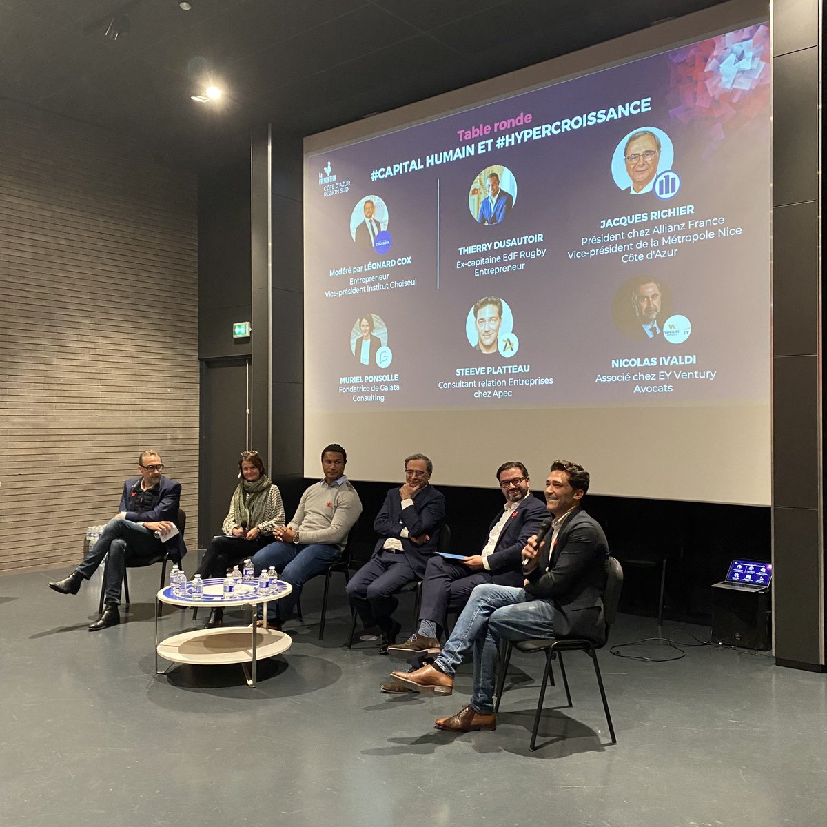 Ce soir c'est la soirée Scale-up Club avec <a href="/jacquesrichier/">Jacques Richier</a> et <a href="/TitiDusautoir/">Thierry Dusautoir</a> en tant qu'invités principaux au <a href="/MuseeduSport/">Musée National du Sport</a> 🤩🔥Merci à eux ainsi qu'à toutes les personnes présentes pour leur engagement sur le #CapitalHumain et l’#Hypercroissance 🚀