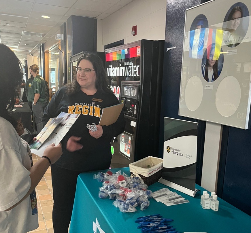 URFacultyofNur1's tweet photo. Assistant Professor, Dr. Janine Brown, and Instructor, Melanie Goodwin, represented the Faculty of Nursing at the UR Days stop in North Battleford on November 17th.They were happy to promote the @SCBScN1 and ADNP!
#Saskpolytechnursing #UofRFacultyofNursing #nurses
#ADNP https://t.co/NlwDjEGDSx