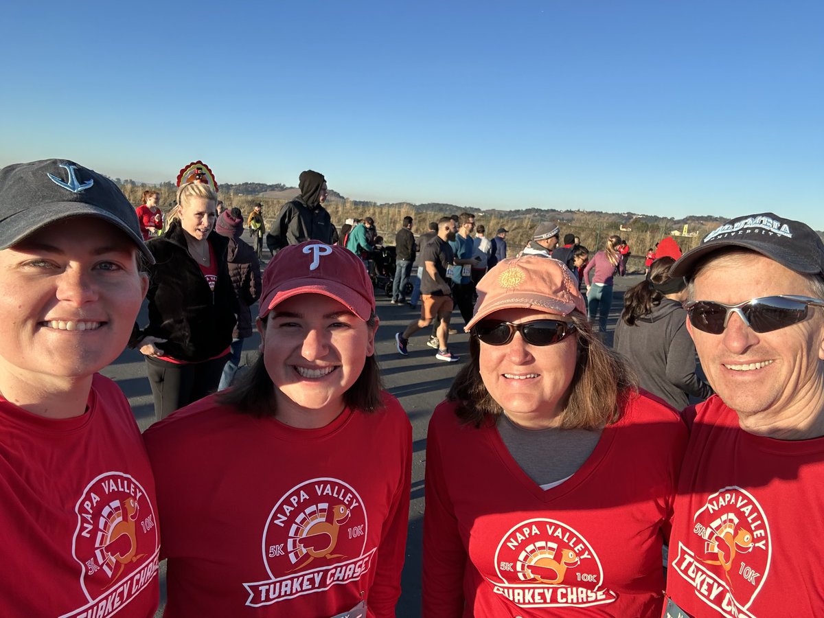 Turkey Chase in Napa ‘22 … beautiful Thanksgiving Day…#turkeytrot #napa