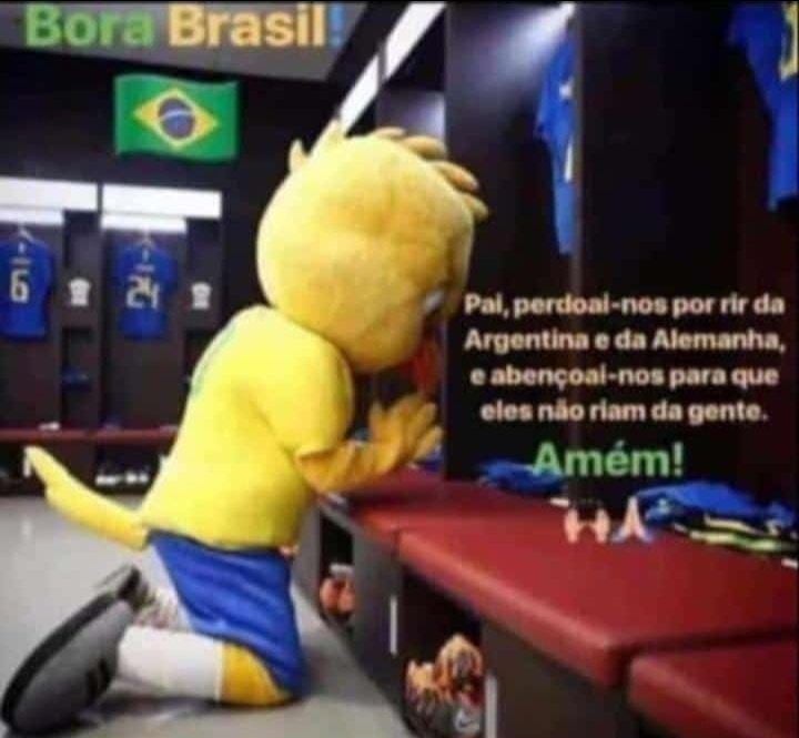 choquei's tweet photo. 5 MINUTOS DE JOGO E EU TÔ ASSIM https://t.co/WX1Uyi4Us1