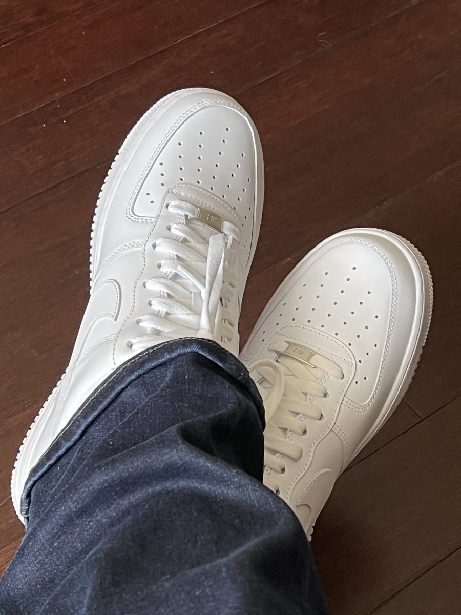 HCWillieSimmons's tweet photo. You may have โdeezโ but I bet they arenโt nearly as clean!!! Happy Thanksgiving/Turkey Day everyone!
#FAMULY #HCShoeGame #KOTD #HeadCoachSwag
๐๐๐ https://t.co/CKUevWnfcv