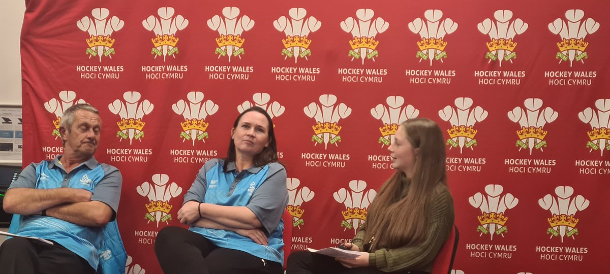 Celebrating the success of our Umpires and officials at the commonwealth games #thirdteam <a href="/ChrisBrewerHW/">Chris Brewer</a> <a href="/cathyandbommer/">Cathy Jones</a> <a href="/GwentHockeyClub/">Gwent Hockey Club</a>