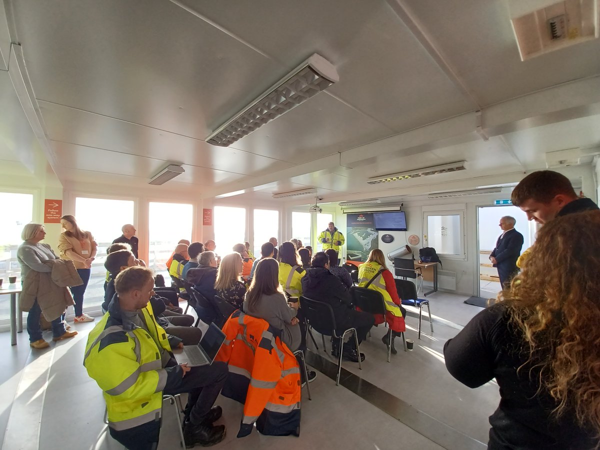 PortofAberdeen's tweet photo. Today employees gathered for our last town hall meetings of 2022, and with more than 60% of our South Harbour development now operational we included a walk around the quayside to see the project first-hand.
#TownHallMeeting #EmployeeEngagement #InternalCommunications #TeamPoA https://t.co/ovjCuqfUEb