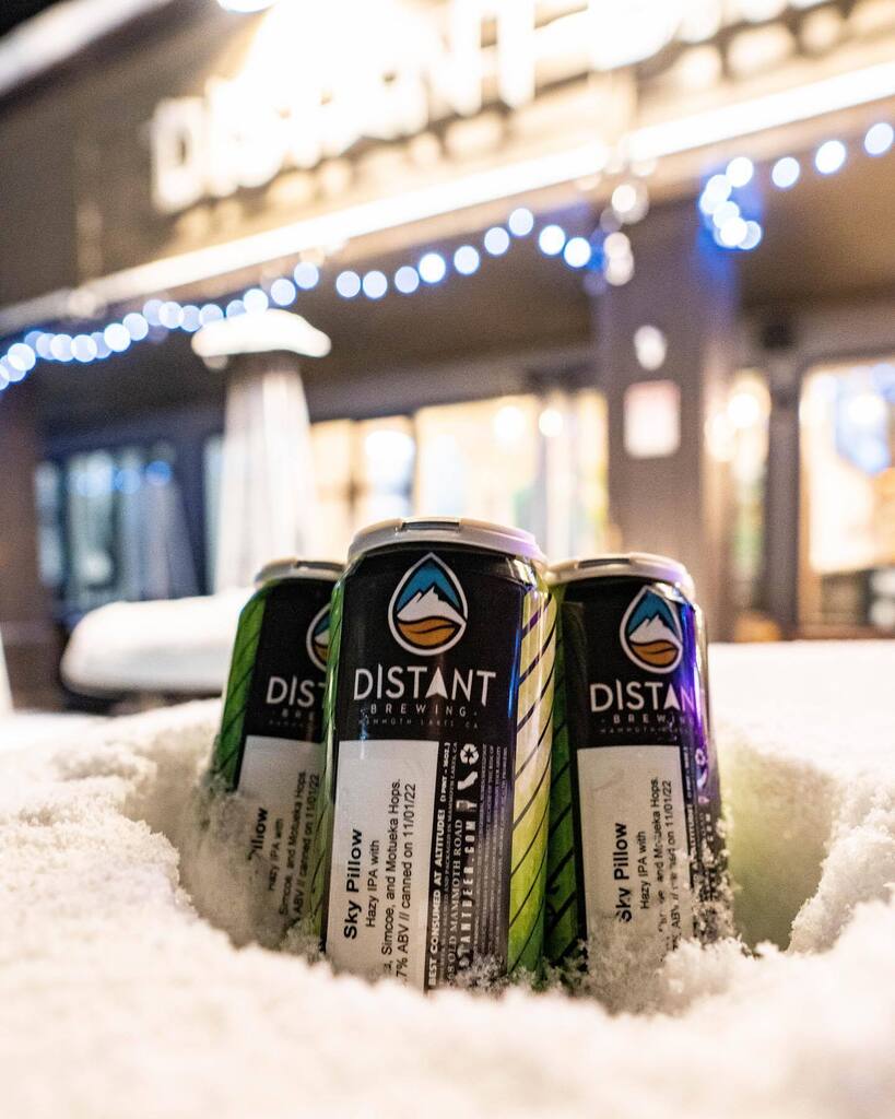 DistantBrewing's tweet photo. Happy Turkey Day!! We know you’ll need some beverages for your feast tonight so we’re having a one-day special on our 4-packs, $20 for a 4-pack!! 

Come stop by today, we’ll be open from noon to 8pm tonight, only pouring beer &amp; serving soup 🦃🤍

#distantbrewing https://t.co/aqiii1yn7c