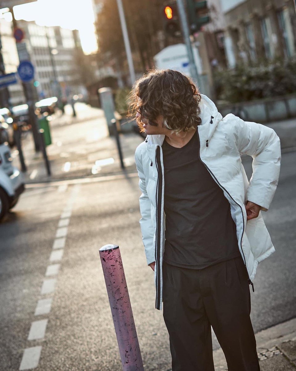 Fabian_glez_'s tweet photo. Fui a Frankfurt en Alemania hace unos días con mi hermana @camilagonzaalez_ y me la pasé súper bien, grabé unos cuantos videos para subirlos en reels y tomé fotos random para verme más aesthetic https://t.co/wl4NTeK8us