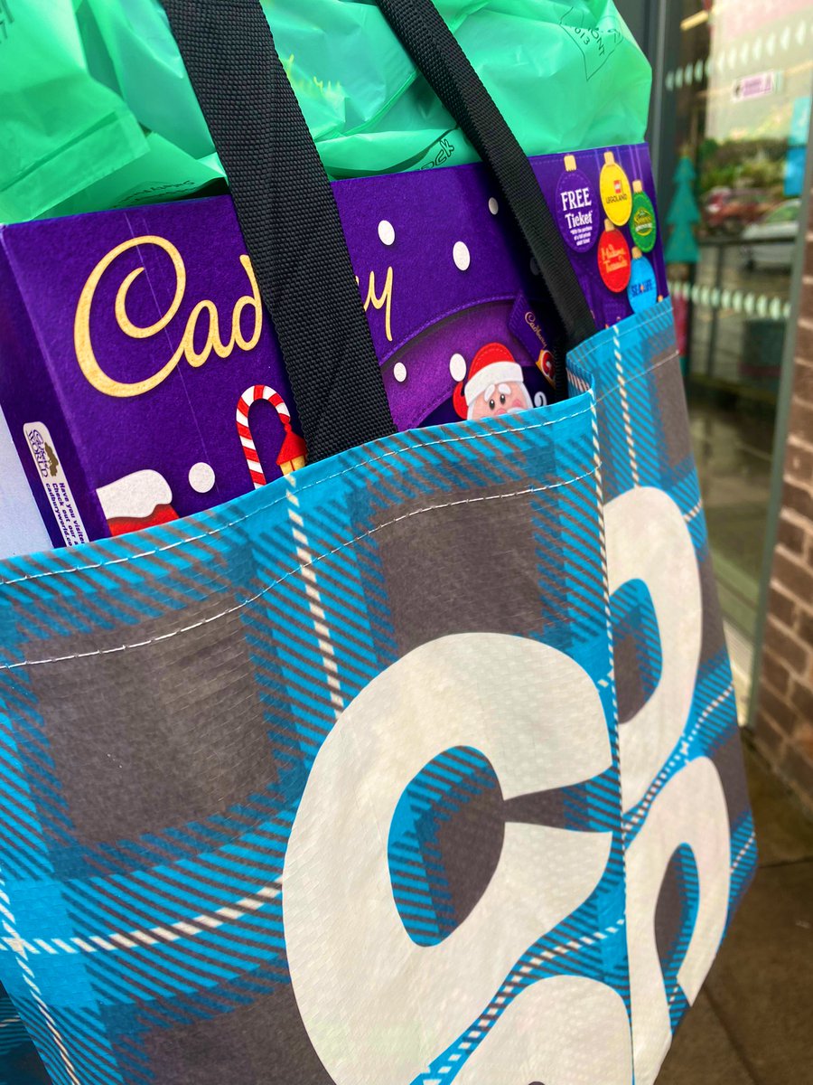 Abby Morrison (@abby_morrison7) on Twitter photo A little Christmas donation from Harvie Avenue for the Childrens Hospice ๐
Our local vets are delivering a treat for every child in the hospice this christmas so we have donated 40 selection boxes as a little something to help ๐
<a href="/Poody1976/">David McDougall</a> <a href="/BeccaCromarMP/">Becca Cromar Member Pioneer</a> <a href="/coopuk/">Co-op</a> A little Christmas donation from Harvie Avenue for the Childrens Hospice ๐
Our local vets are delivering a treat for every child in the hospice this christmas so we have donated 40 selection boxes as a little something to help ๐
<a href="/Poody1976/">David McDougall</a> <a href="/BeccaCromarMP/">Becca Cromar Member Pioneer</a> <a href="/coopuk/">Co-op</a>