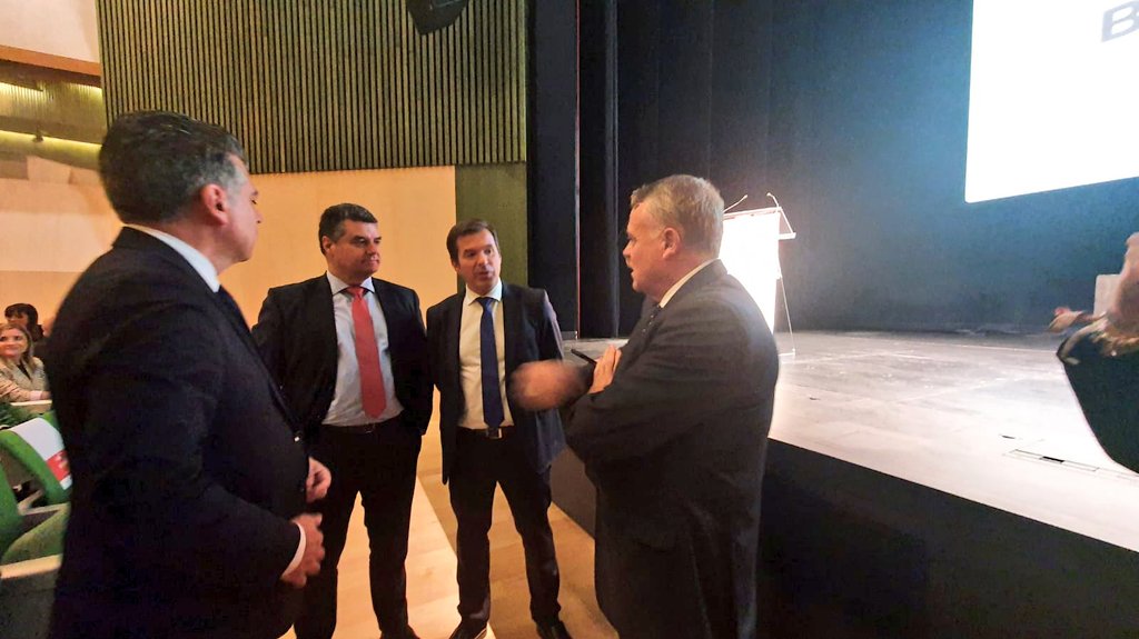 LorenzoRguez's tweet photo. Como vicepresidente de la Diputación Provincial de Burgos he participado en la entrega de premios #dePuraCepa, que otorga @burgosconecta. https://t.co/gVVpe2x6qj