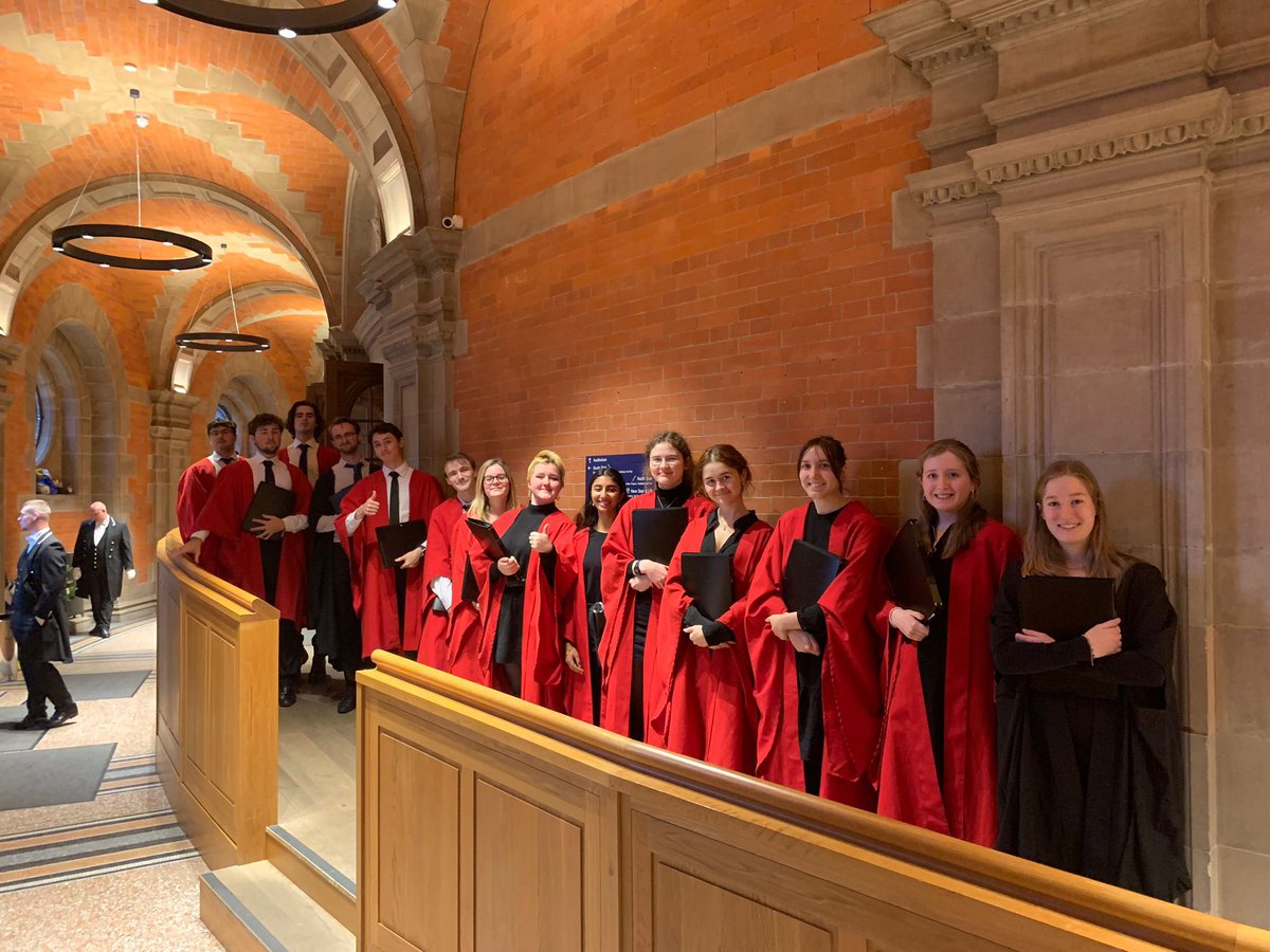 It’s that time of year again…winter graduations have begun!! ❄️🎓
Congratulations to all those graduating over the next two weeks!