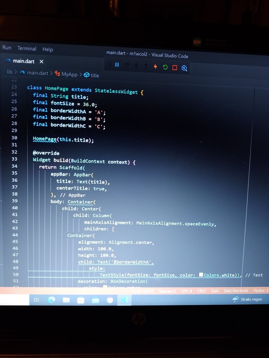 charlotte_vrmln's tweet image. Mijn eerste zelfgeprogrammeerde apps, halfweg module 1 😱 #Flutter #Dartcode