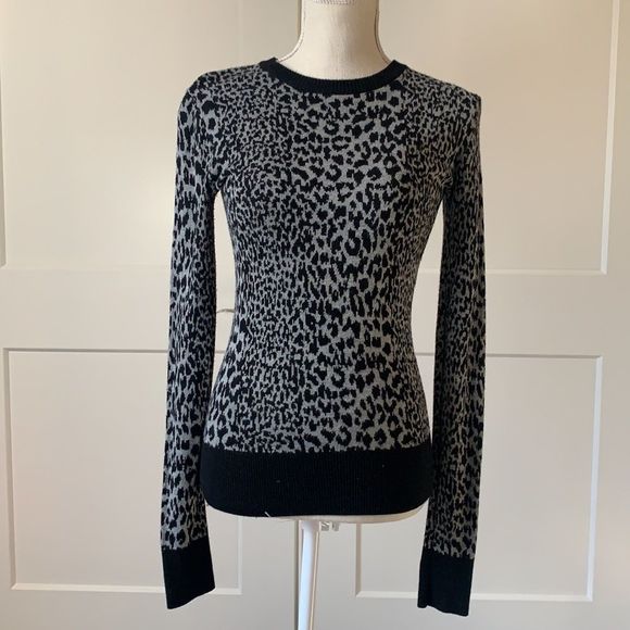 karolina72791's tweet photo. So good I had to share! Check out all the items I'm loving on @Poshmarkapp from @DAMAAZUL48 #poshmark #fashion #style #shopmycloset #sewchicboutique #frenchconnection #farylrobin: https://t.co/7oBikT6Bt1 https://t.co/ZwDxcGW8bc