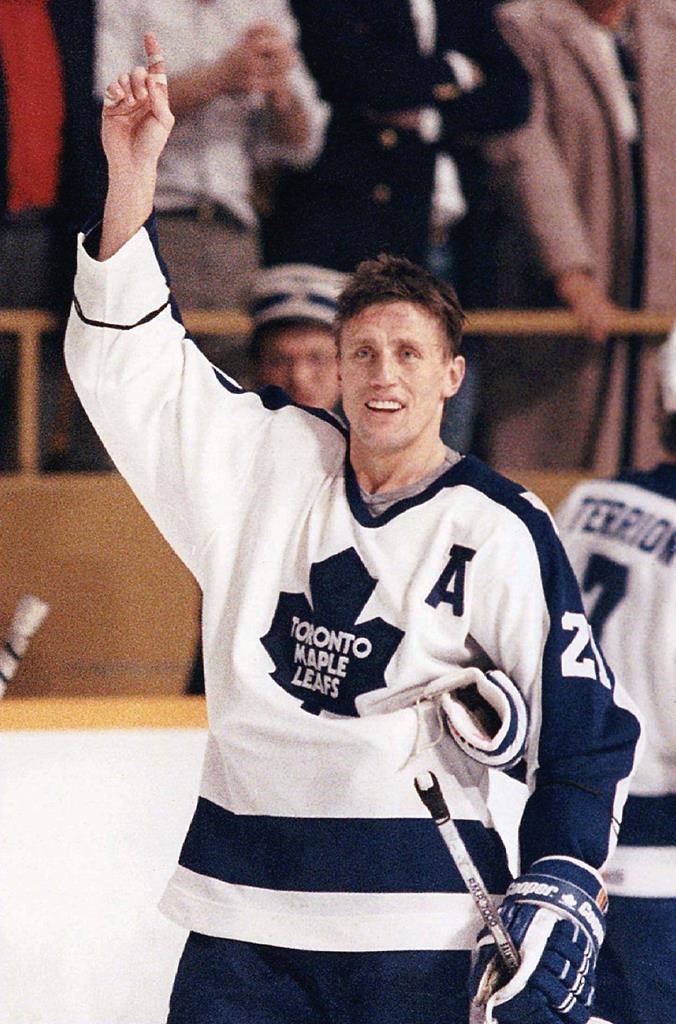 RetiredDChief's tweet photo. Deeply saddened to hear about the passing of @MapleLeafs Great and Hall of Famer Borje Salming. "The King" is my favourite player of all-time. So glad he was able to make it to Toronto to feel the love  of his fans. Thoughts are with his family. He will be missed #RIPBorje https://t.co/1Xuzp1L1YG