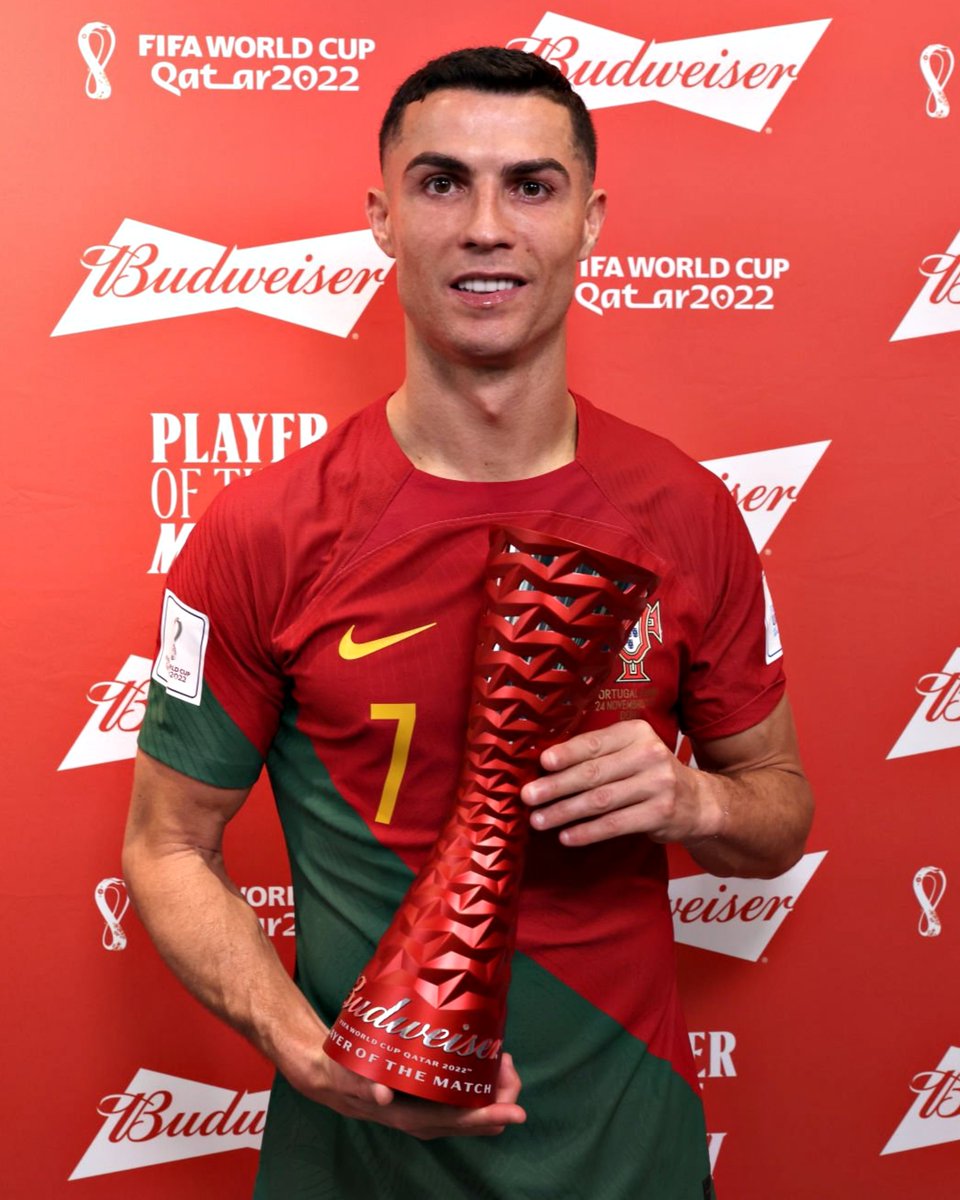 Ronaldo foi eleito o melhor em campo no Portugal - Gana 🏆