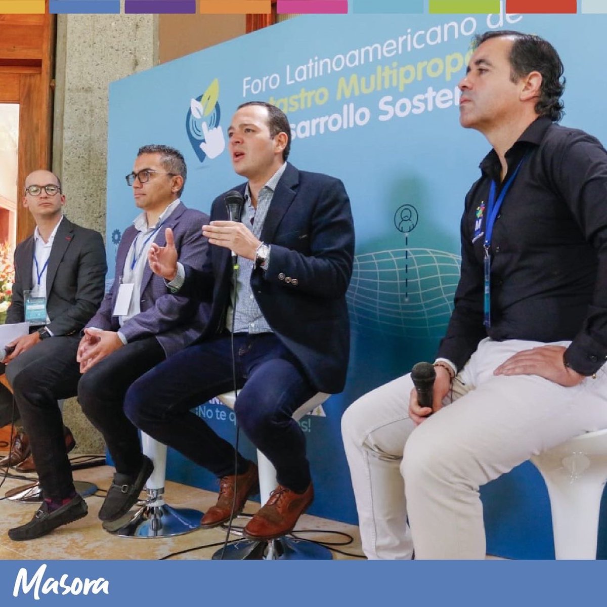 MasoraManizales's tweet photo. Continuamos con el #ForoLatinoamericanoDeCatastro compartiendo diferentes puntos de vista sobre la gestión y desarrollo de este proyecto, buscando soluciones para las problemáticas sociales como pobreza, desigualdad, desempleo y corrupción.

Dr. Ejecutivo @fabioriosurrea https://t.co/JZ4z9TjQaz