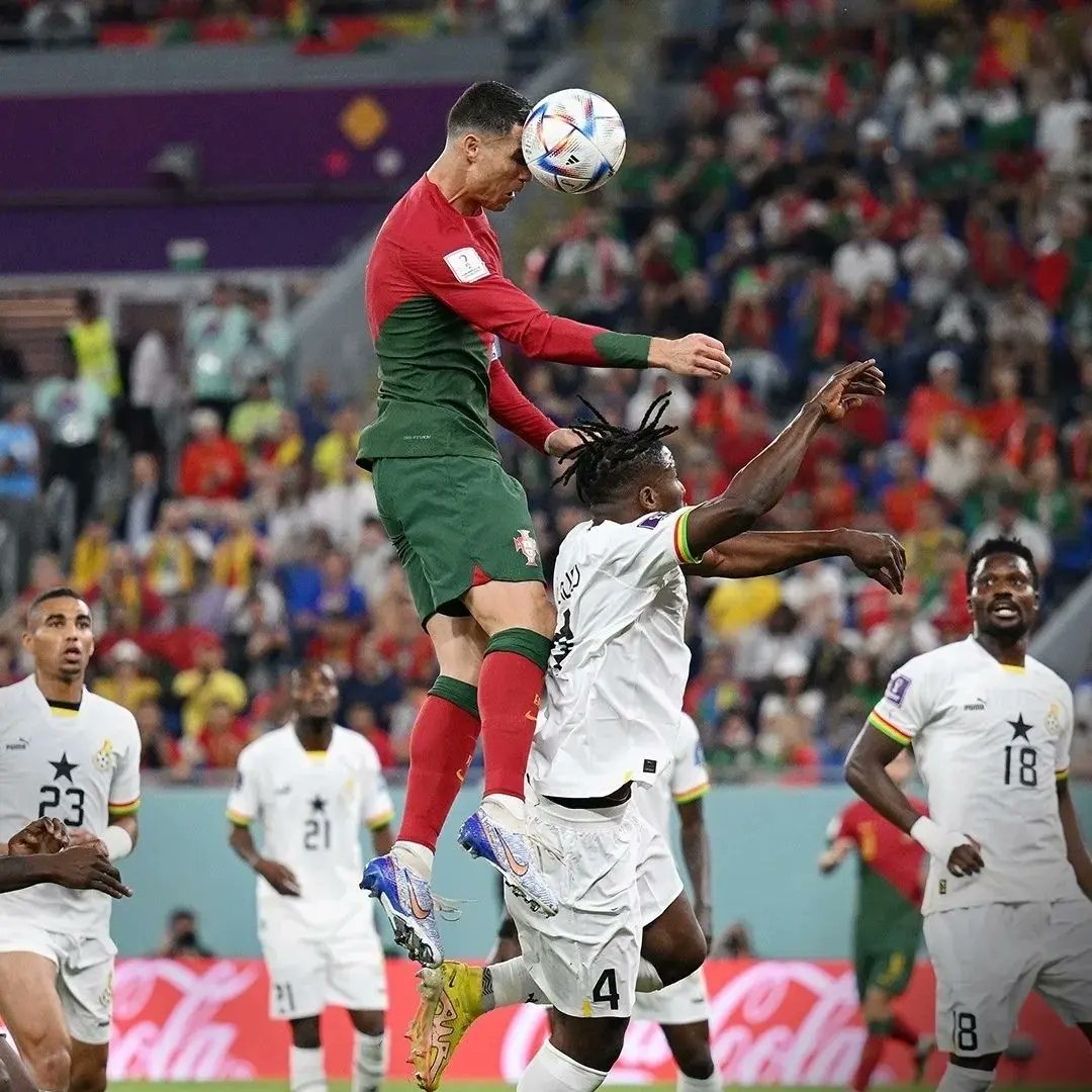 flowlazona's tweet photo. 👽 ‘CR7’ ¡ES DE OTRO PLANETA!
🔥 Cristiano Ronaldo y su impresionante salto a sus 37 años en esta #FIFAWorldCup #cristianoronaldo 🔥
👉 @soynuklear
#flowlazona #flowlazonaNews #flowlazonamusica #soynuklear
#Via: Instagram Content https://t.co/Ms9bt0VYTZ