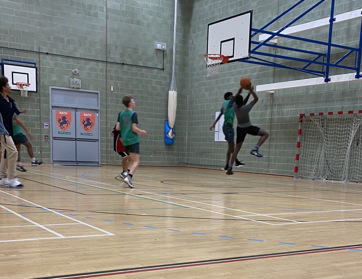 Wow! An absolutely incredible performance from our Yr10/11 basketball team this evening.. winning 50-20 against Lawn Manor. #brilliant #team #coachcody 🏀🏀🏀