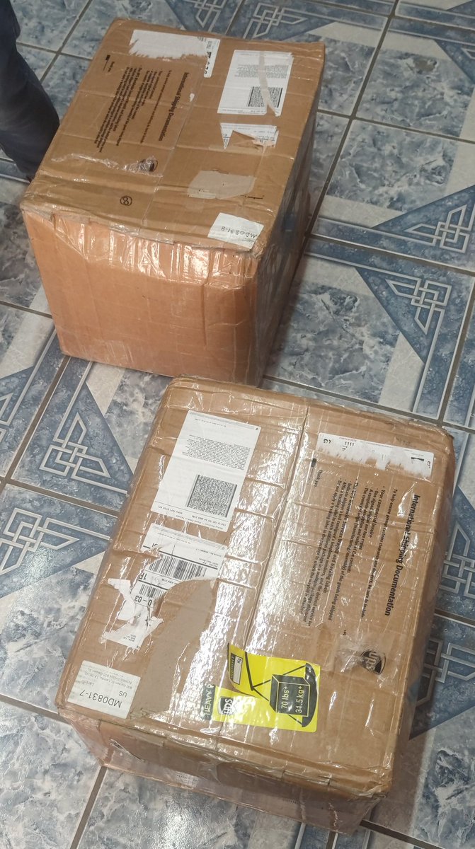 monokmsj's tweet photo. @kfriday_net Hello, I want to thank the entire Kfriday Team for their great effort during this month.  Thanks to you, 15 boxes are already in my country and looking forward to all the remaining ones. https://t.co/LLNFoY3bCO