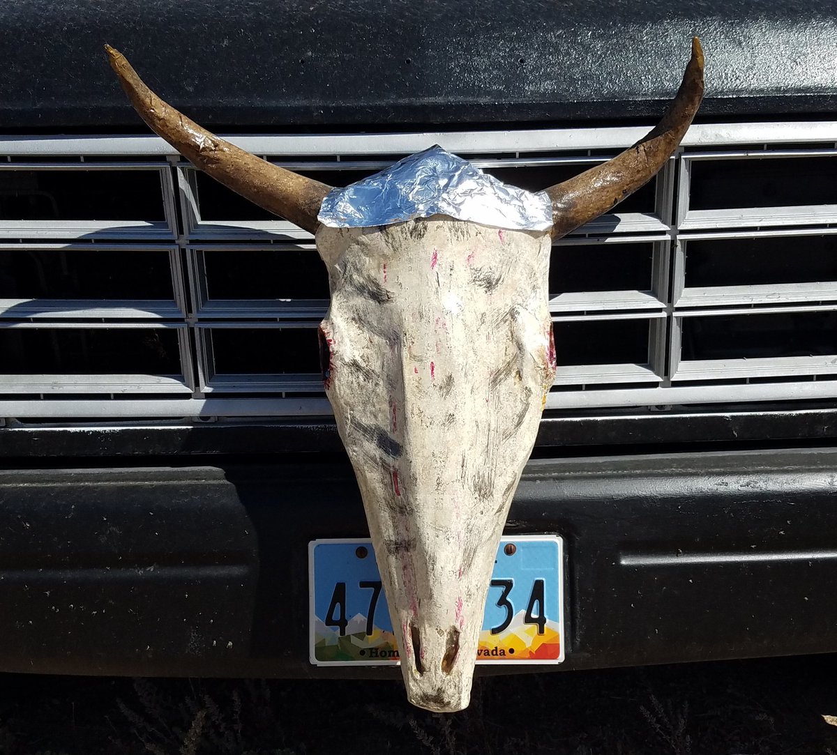 billeecox's tweet photo. I'm #thankful I'm not #thiscow https://t.co/dHwdDpI9EY