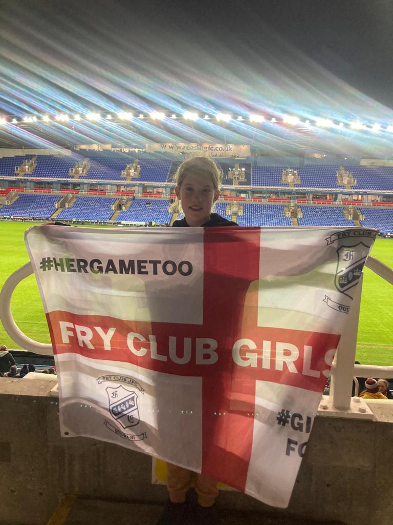 Markgrinter73's tweet photo. Another night out for the flag this time to watch reading women v Liverpool women #HerGameToo  #fryclubjfc https://t.co/2nj0sNkmrI
