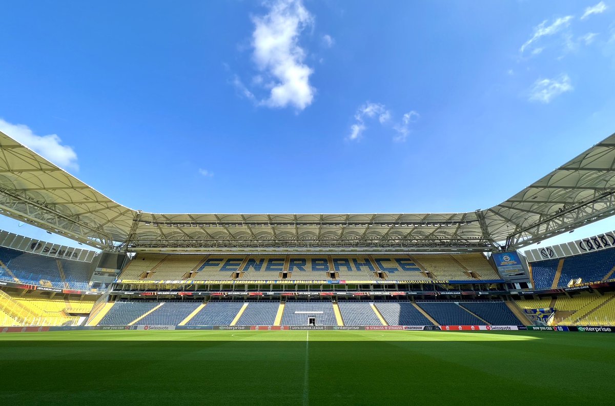 Fenerbahce__FR's tweet photo. Fenerbahçe va changer le nom du
stade. Selon les rumeurs ça sera :

Fenerbahçe Atatürk Stadyumu. 💙 https://t.co/uQrl9lyrsP