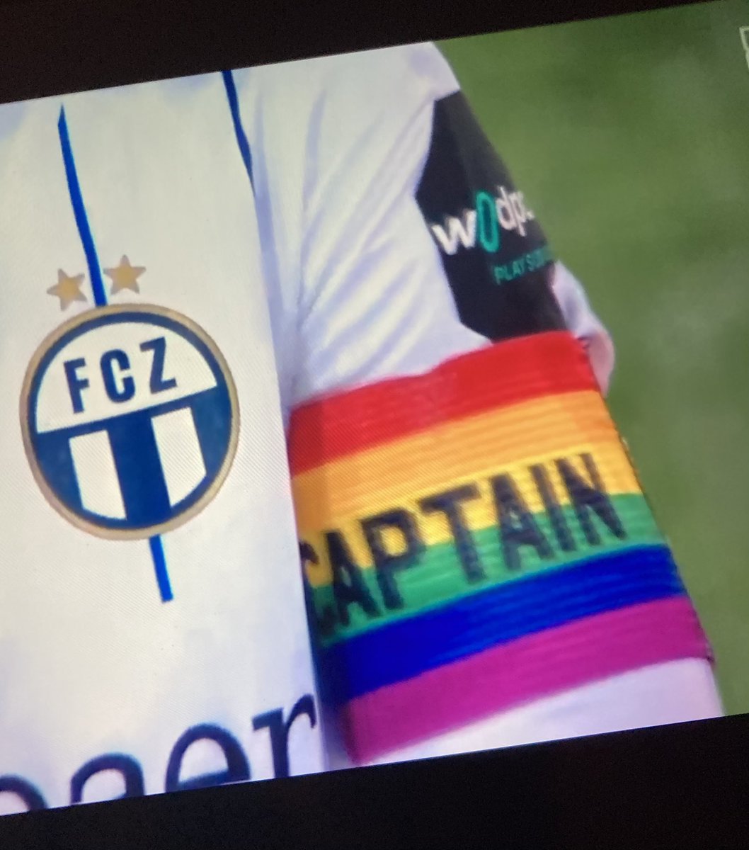 staernkiwi's tweet photo. M E R S I   #fabienneHumm !

#fczol @FCZ_FRAUEN 
@nati_sfv_asf https://t.co/EYqvh0XhX8