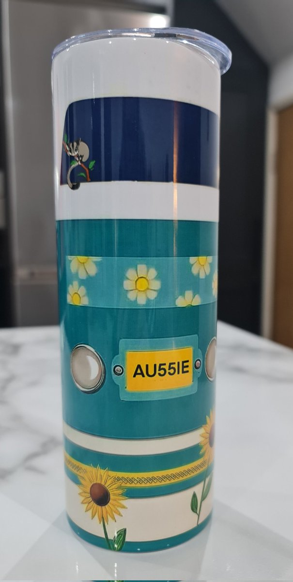 Au55iechiq's tweet photo. THIS ONE IS MINE! I'm so excited that my stock has arrived and I had to make myself this one.
#justforme #BlossyLouCreations #tumblers #stayinghydrated #missingaustralia #wombat #sugarglider https://t.co/Nq0dOCUAep