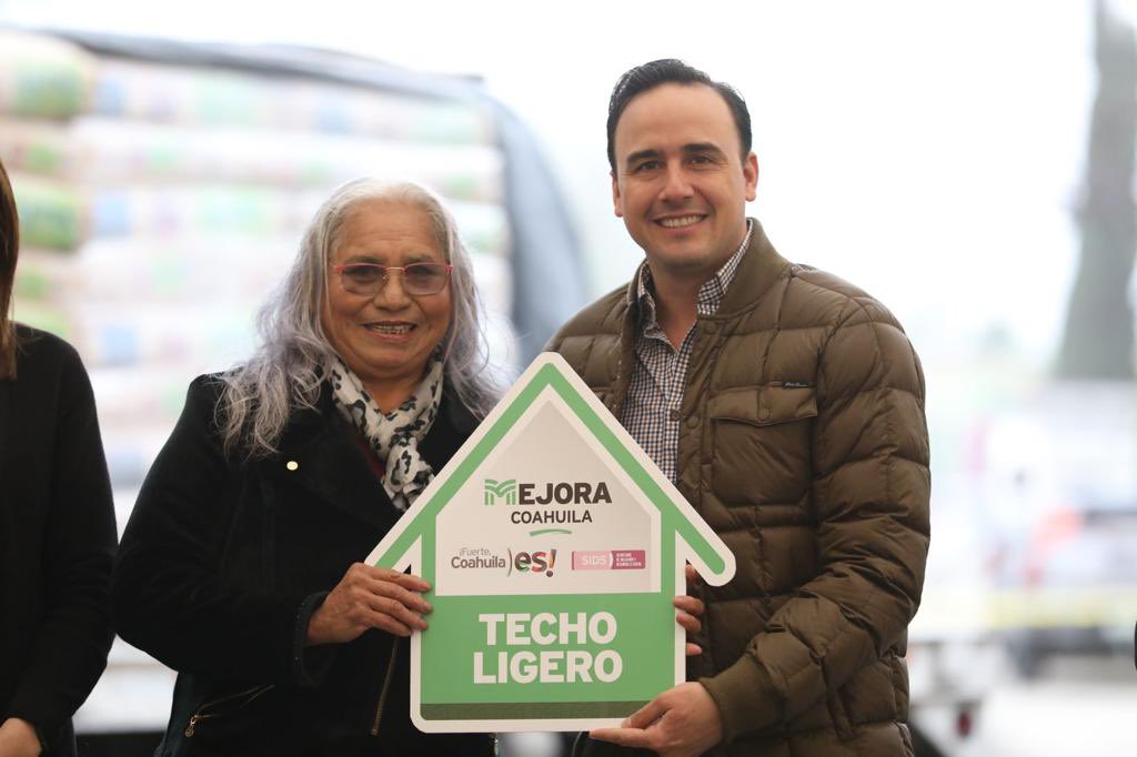 manolojim's tweet photo. que mejoran la calidad de vida de nuestras familias. Trabajando en equipo siempre se logran mejores resultados #Coahuila 👍🏼🤠💪🏼#FuerteCoahuilaEs (2/2) https://t.co/4xXZ2t6Gbo