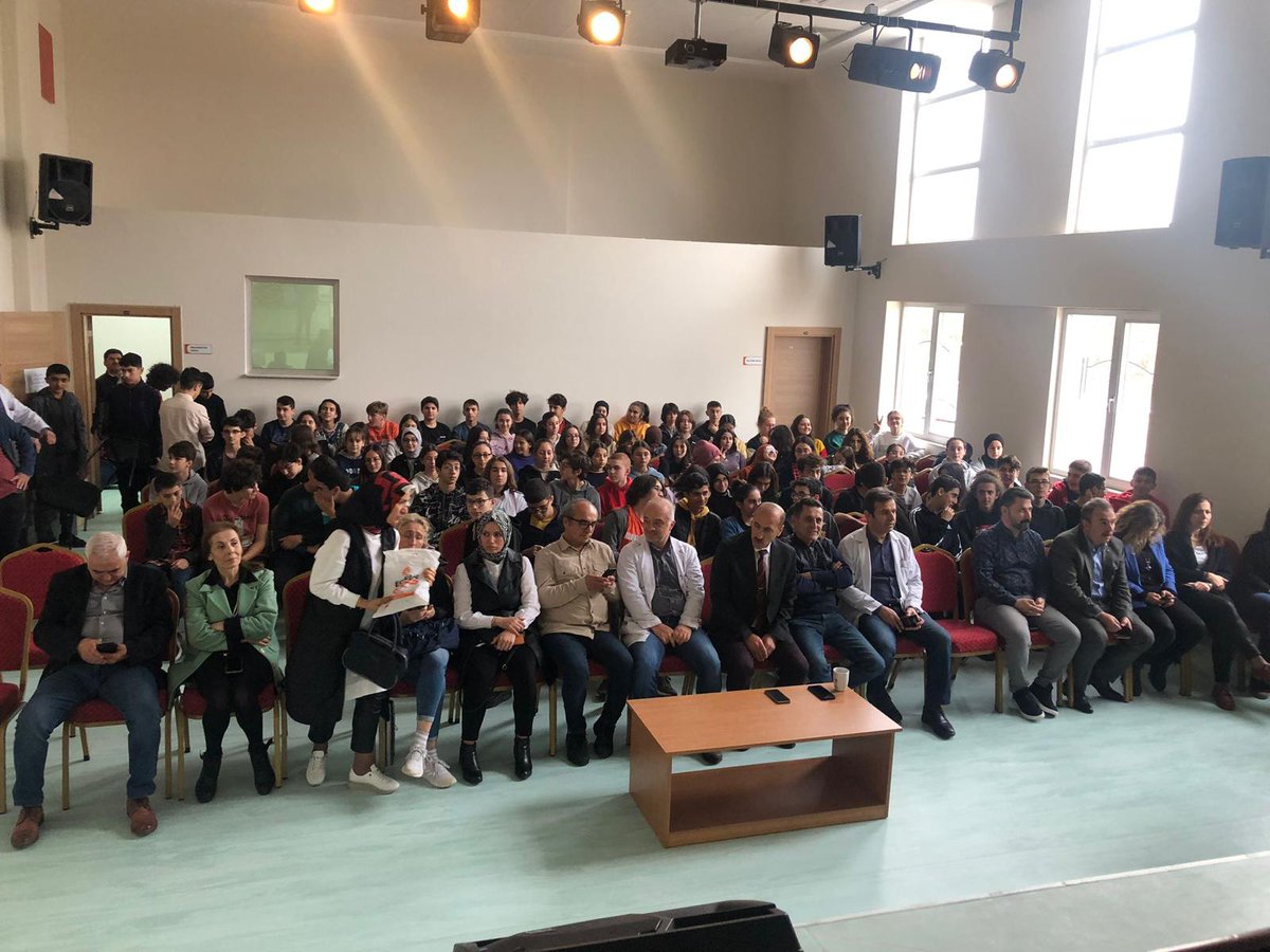 SamsunGZYFenLis's tweet photo. Tüm öğretmenlerimizin, 
24 Kasım Öğretmenler Günü kutlu olsun. https://t.co/TmIgDr8zCT