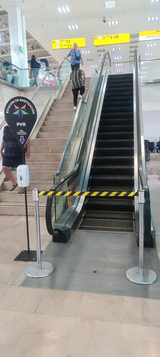 /u/charlietoday: Mitch Hedberg would roll over in his grave. #funny #humor #hilarious #haha #lmao #lmfao #rofl