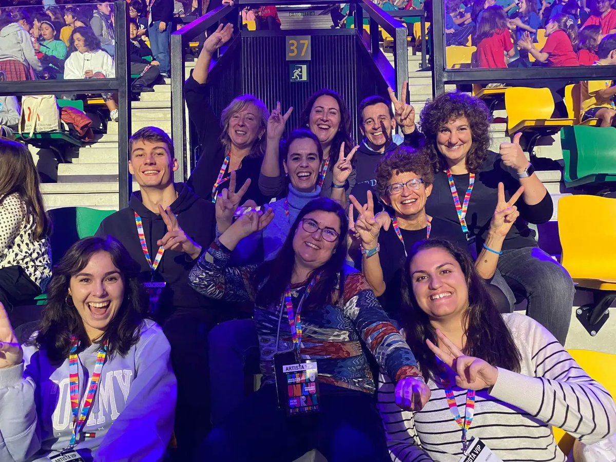 UrdanetaColegio's tweet photo. Hoy ha tenido lugar el último ensayo antes del evento inagural del Fair Saturday que tendrá lugar mañana en el Bilbao Arena. Nuestros alumnos de 4°de Primaria están nerviosos e ilusionados con su actuación. ¡Y los profesores también!
#fairsaturday https://t.co/SoM7bcUiNc