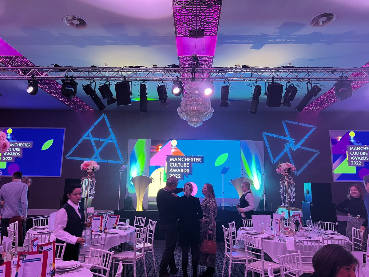 juliahwhite's tweet photo. Feels really special to be here at #mcrcultureawards this evening with @HOME_mcr 

Manchester is still very new and exciting to me, and my goodness does it throw a punch with its commitment to culture! 

Good luck to all of tonight’s incredible nominees. https://t.co/omY1grnKUs