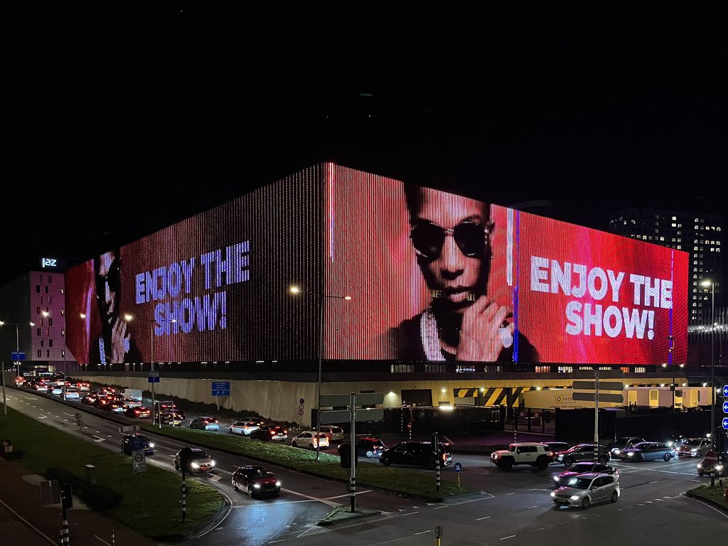 WizkidGallery's tweet photo. IF you're a member of Wizkid FC and this tweet appears on your Timeline, reply with #WizKidxZiggodome as much as you can 🇳🇱🦅

Goal: 500 Replies !! Let’s Go https://t.co/rfRj2Upj0w