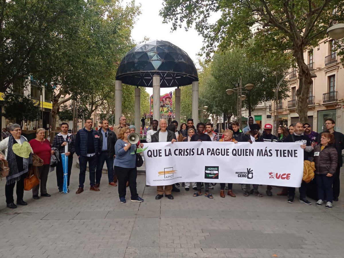 RecortesCero's tweet photo. Valencia, Córdoba, Zaragoza y también Barcelona, Pontevedra... provincia a provincia se extiende el movimiento para exigir:
✅ "Que esta crisis la paguen los que más tienen"
#Felicidades  @Recortes0Val @RCeroCordoba @RecortesCeroCat @AragonCero 👏👏👏 https://t.co/zTvk40DNfh