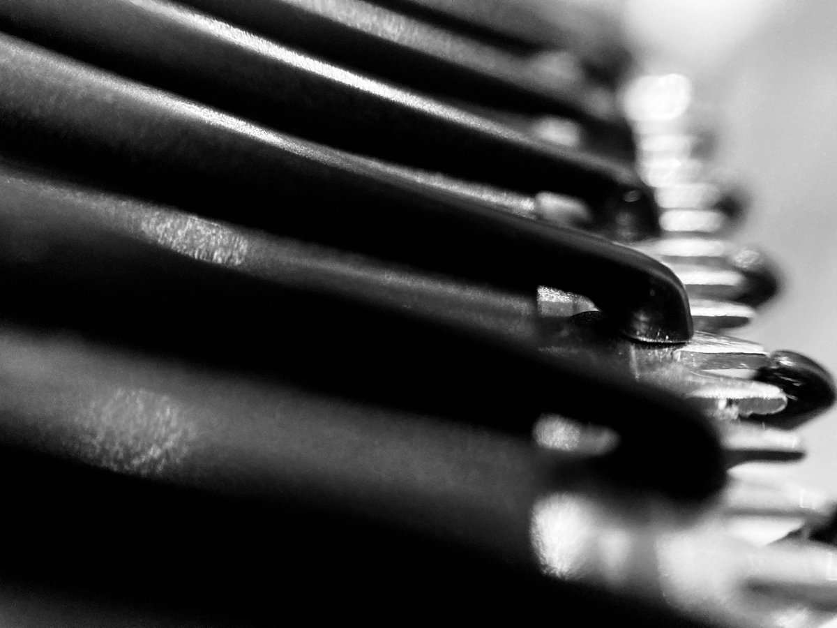 RichMonochrome's tweet photo. Clipper Closeup #macro #saveabro #movember #goodbyebeard #photography #blackandwhitephotography https://t.co/B8vFdKMMSX