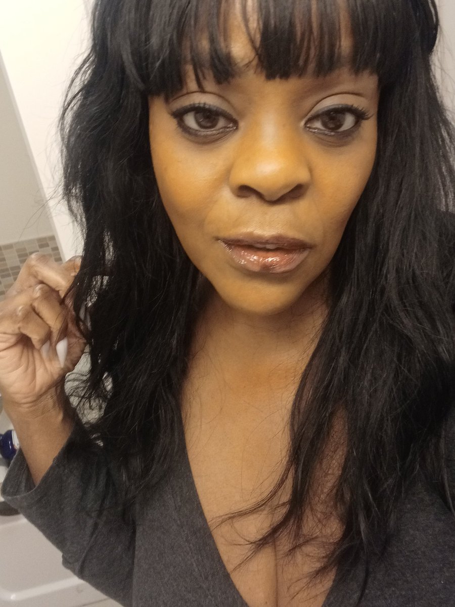 nicolefaces1's tweet photo. Checking ....after all this food ๐
#workingonitlol
#milftastic https://t.co/O05mcubmvw