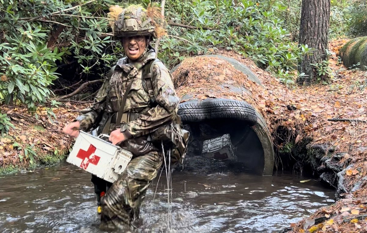 #ArmyReserves & PQO’s conducted offensive operations over 36 hrs during their final Ex @RMASandhurst

CASEVAC off the area & down the Wish Stream to finish; a Cadet rite of passage

Now for some more drill💂💂

#Leadership
#ReservedForMore
#GetOnParade
@BritishArmy
@UKArmyOfficer