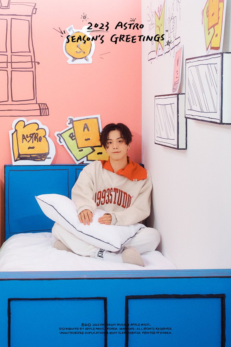 [#아스트로]
2023 ASTRO SEASON'S GREETINGS
FAVORITE ver.📚

#라키 #ROCKY #ASTRO #아로하 #AROHA