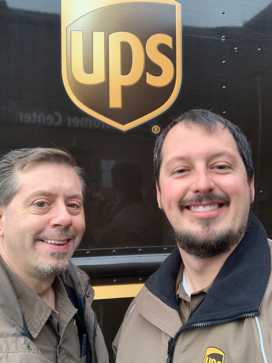 Duluth team doing our part this thanksgiving to help out our community with food delivers! Happy thanksgiving everyone! <a href="/NP_UPSers/">Northern Plains</a> <a href="/jrindafernshaw/">Fern Shaw</a> <a href="/chriskorba22/">Chris Korba</a>