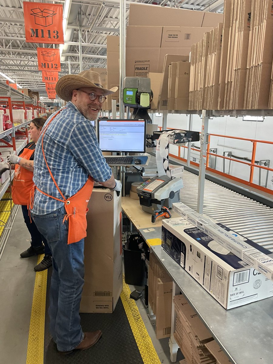 Jeff Strayer (@jeffstrayer) on Twitter photo Happy Thanksgiving 🦃🍽🍁 from all of us at <a href="/TroyDFC6707/">THD DFC #6707</a>!!! Had a ton of fun taking care of our associates who were hard at work fulfilling holiday orders!! 🧡🧡 Happy Thanksgiving 🦃🍽🍁 from all of us at <a href="/TroyDFC6707/">THD DFC #6707</a>!!! Had a ton of fun taking care of our associates who were hard at work fulfilling holiday orders!! 🧡🧡