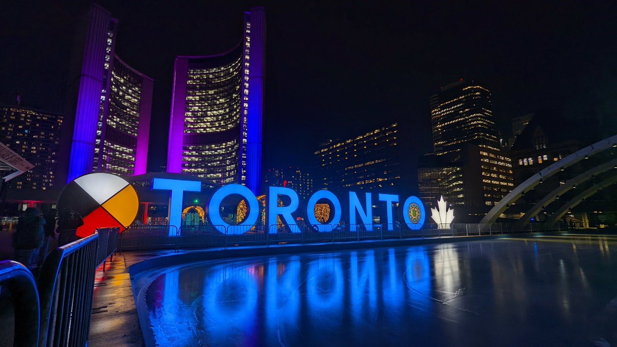 Brad Langford (@brxad) on Twitter photo 3D Toronto Sign lit blue for World Antimicrobial Awareness Week #WAAW2022 #GoBlueforAMR
<a href="/cityoftoronto/">City of Toronto 🇨🇦</a> 3D Toronto Sign lit blue for World Antimicrobial Awareness Week #WAAW2022 #GoBlueforAMR
<a href="/cityoftoronto/">City of Toronto 🇨🇦</a>