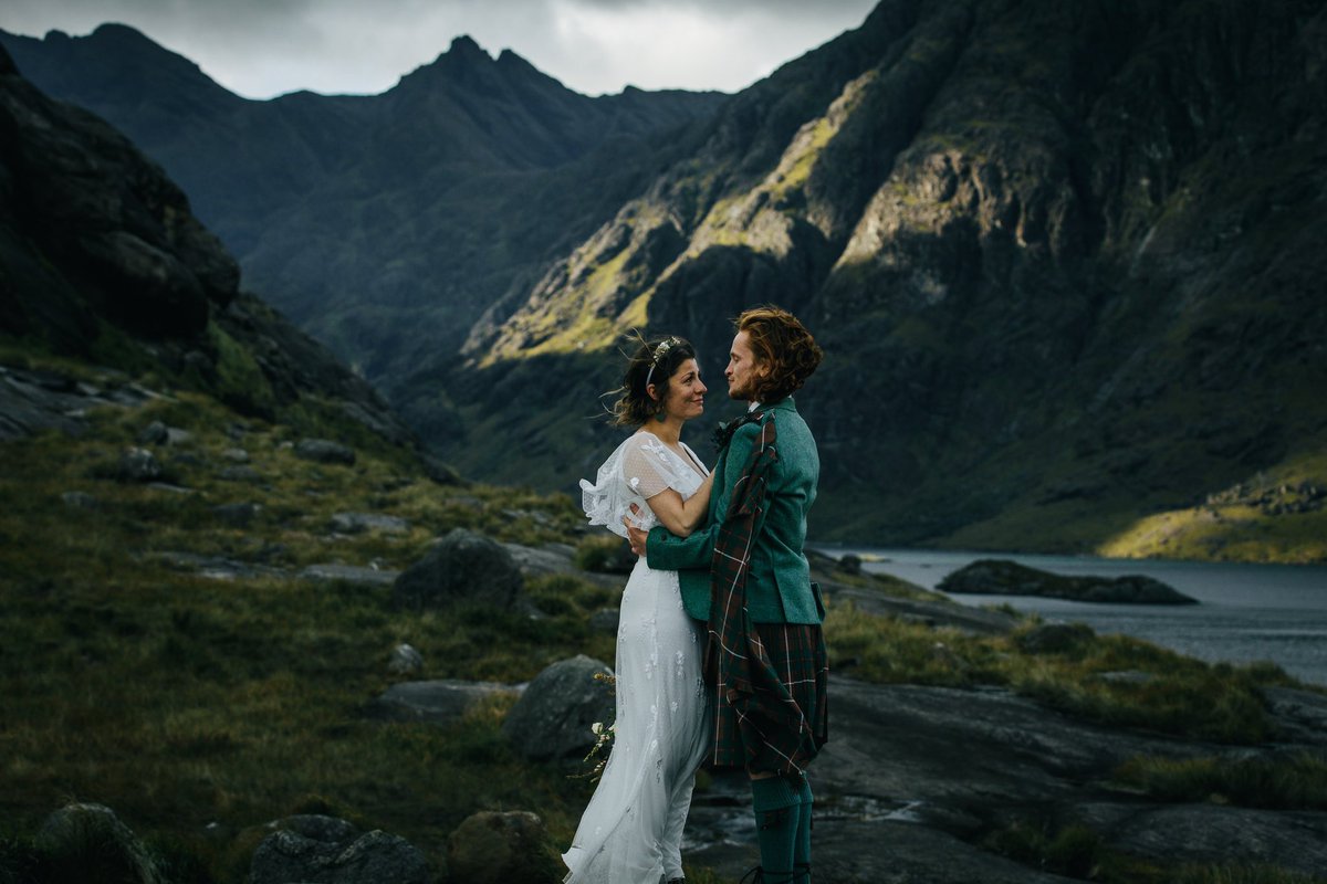 Her twitter name’s Sinclair but don’t be fooled.
<a href="/coralfsinclair/">Coral Sinclair</a> is actually a MacKinnon.