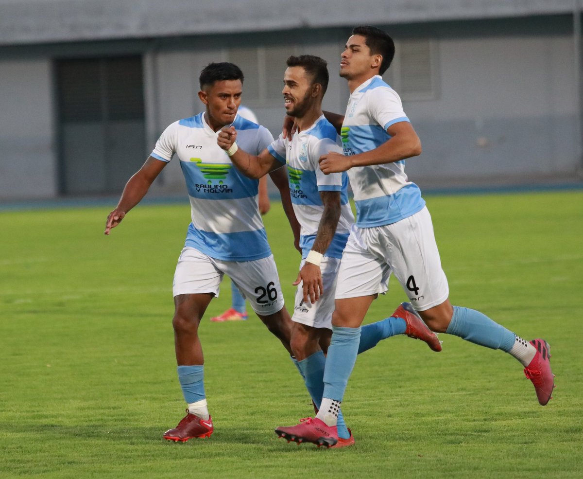 AlvaroDuran35's tweet photo. Felicidades Pando, Vaca Diez logró el ascenso a Primera División después de igualar 2 a 2 con Libertad Gran Mamoré  en los 90'. En penales el resultado fue 4 a 2 a favor del equipo pandino que para la próxima temporada jugará en la División Profesional. https://t.co/NyyY4aFPfp