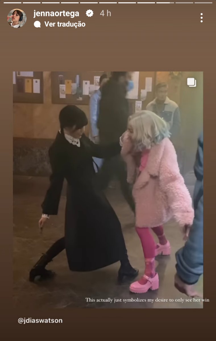 Mkkrsysk's tweet photo. "This actually just symbolizes my desire to only see her win" JENNAAAAAAAAAAAAAAAAA OQUE É ISSO EM 😭🫶 #wenclair #JennaOrtega #emmamyers #jenma #wednesdayaddams https://t.co/DExf1hcLCx