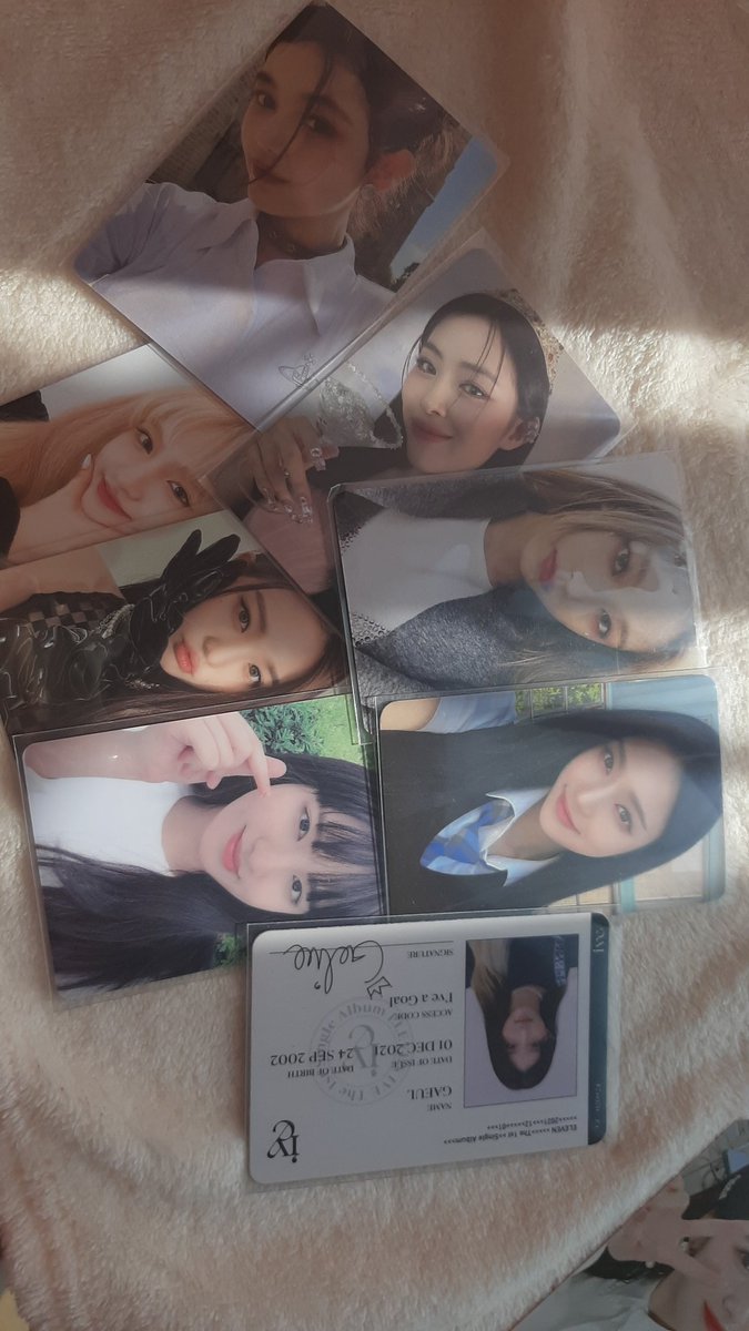 dohaw0924's tweet photo. 제발 사가주세요ㅜㅜㅜ 아이브 뉴진스 스테이씨 포카양도 제시로판매 비싸게받을 생각없어요ㅜㅜ https://t.co/Q0KAifjGzp