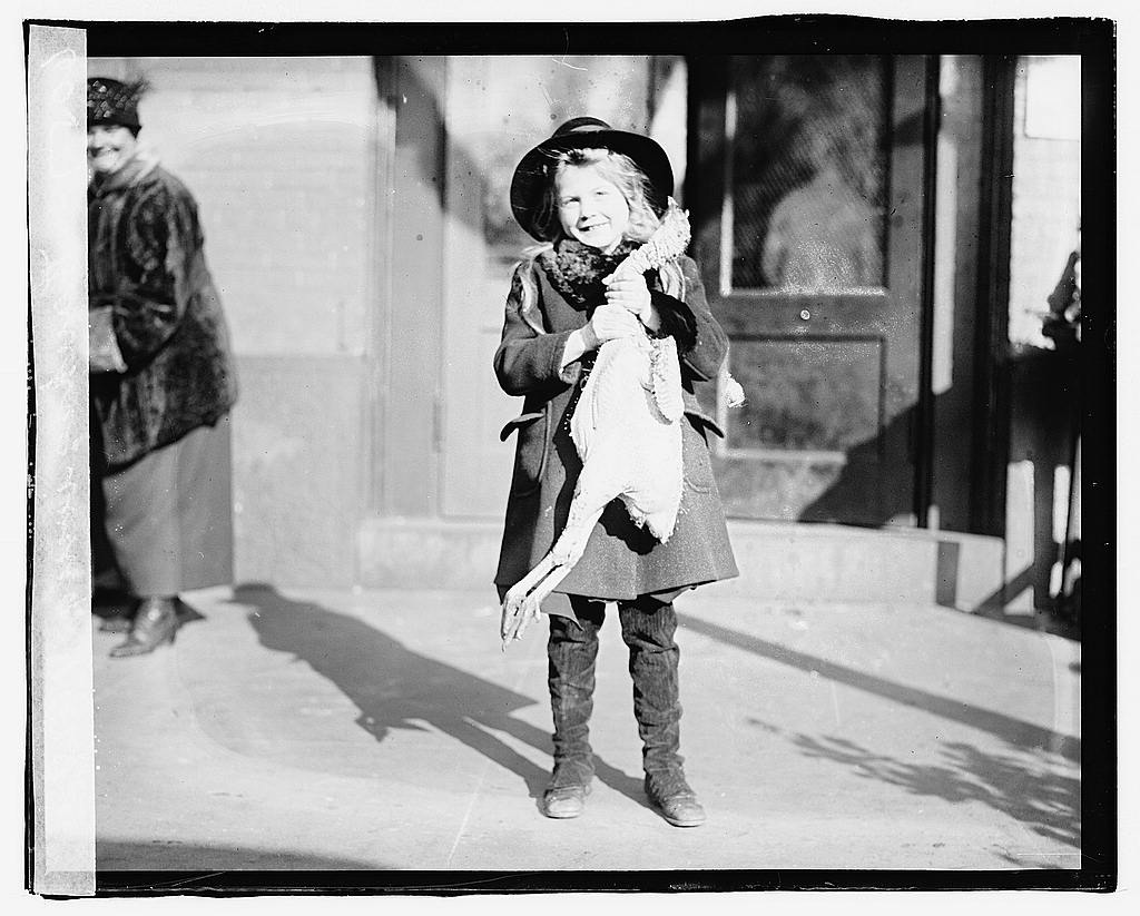 memorybanker's tweet photo. Thanksgiving 1919
https://t.co/oVeXtUtHP5 https://t.co/lzyY5khzO8