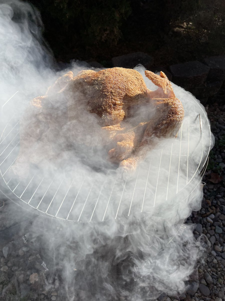 friarpud's tweet photo. @CityDrummerBoy @MarteenMorado Smoked my bird as well https://t.co/3YxNj2P3Yt